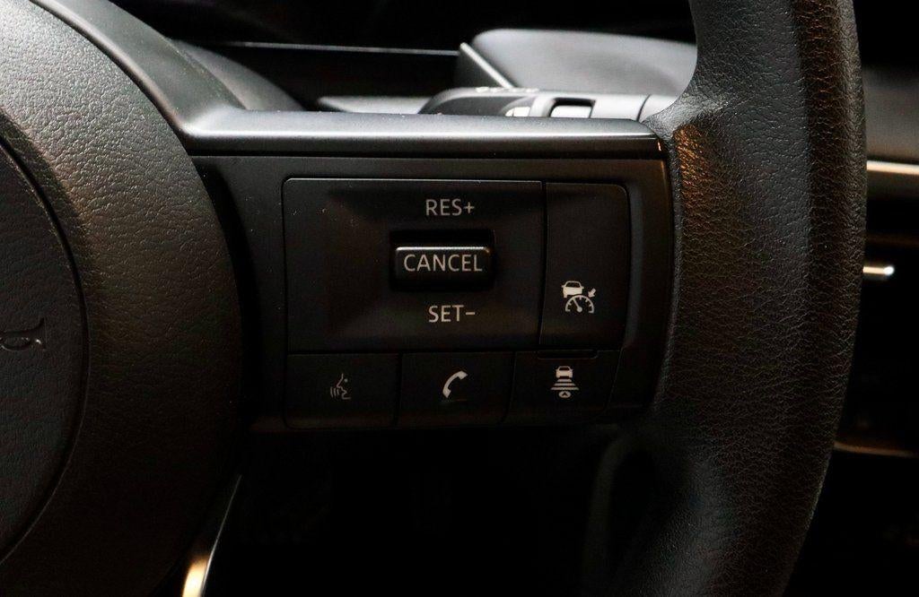 2025 Nissan Kicks S AWD