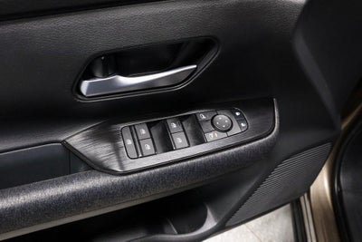 2025 Nissan Kicks SV AWD