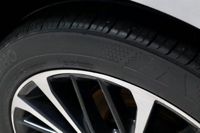 2018 Toyota Camry L Auto (Natl)