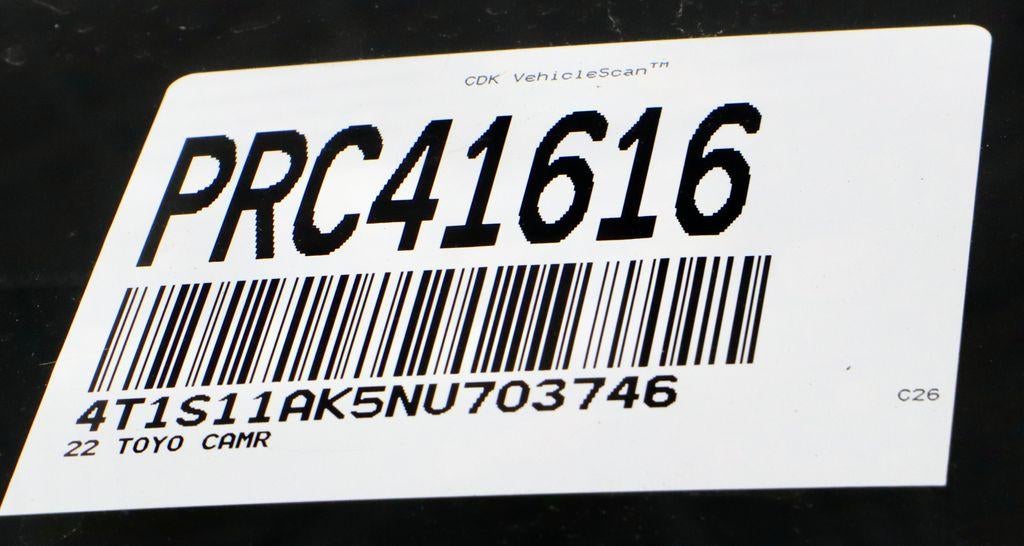 2022 Toyota Camry SE Auto (SE)