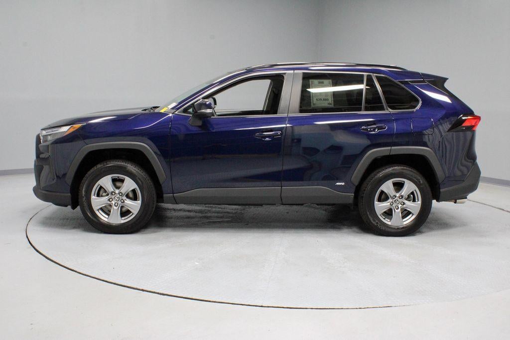 2022 Toyota RAV4 Hybrid XLE AWD (Natl)