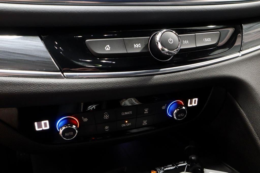 2023 Buick Enclave Essence AWD