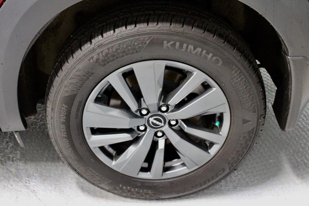 2024 Nissan Pathfinder SV 4WD