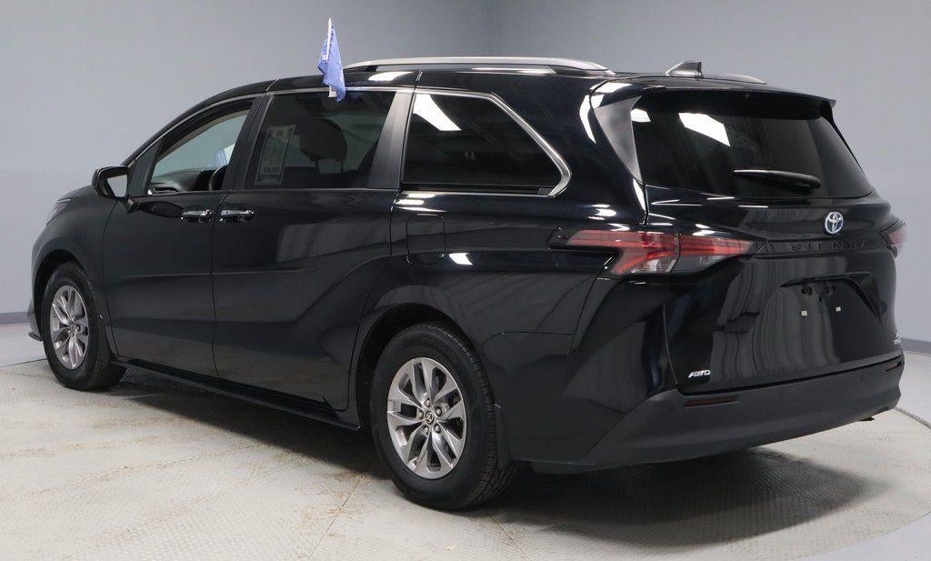 2022 Toyota Sienna XLE AWD 7-Passenger (Natl)