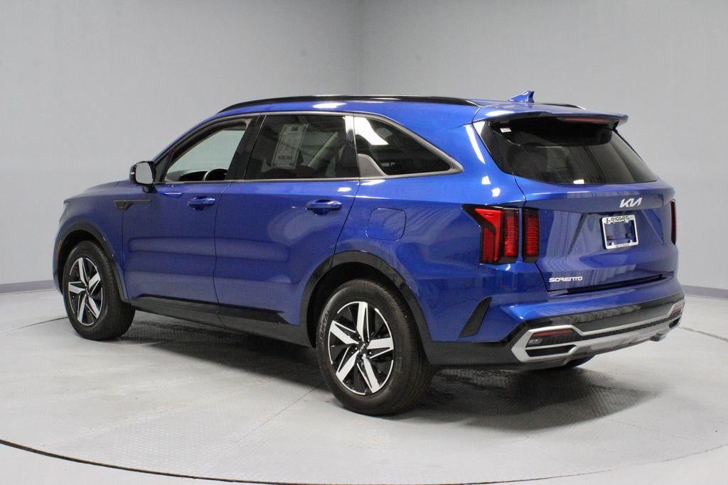 2023 Kia Sorento S FWD