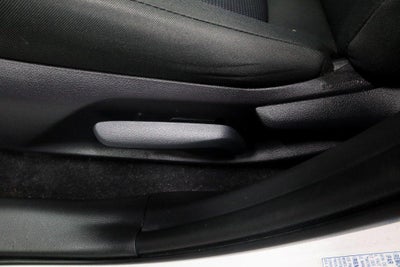 2019 Toyota RAV4 LE AWD (Natl)