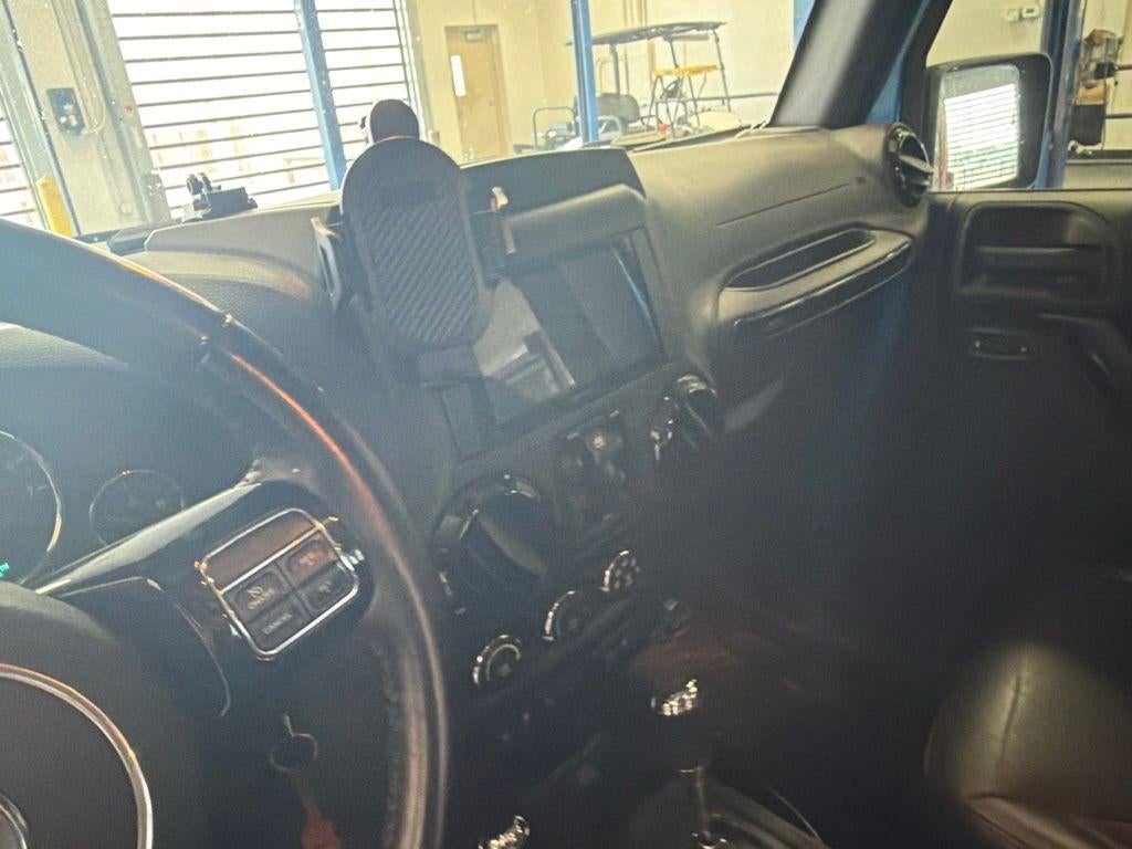 2015 Jeep Wrangler Unlimited Unlimited Sahara Altitude