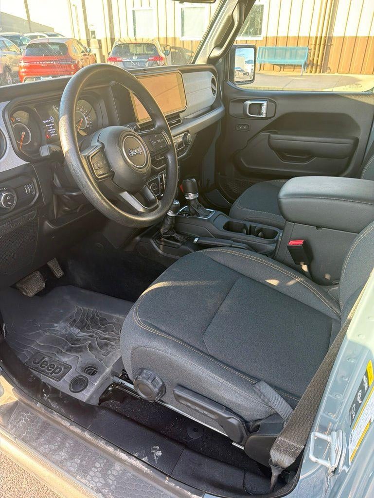 2024 Jeep Gladiator Nighthawk