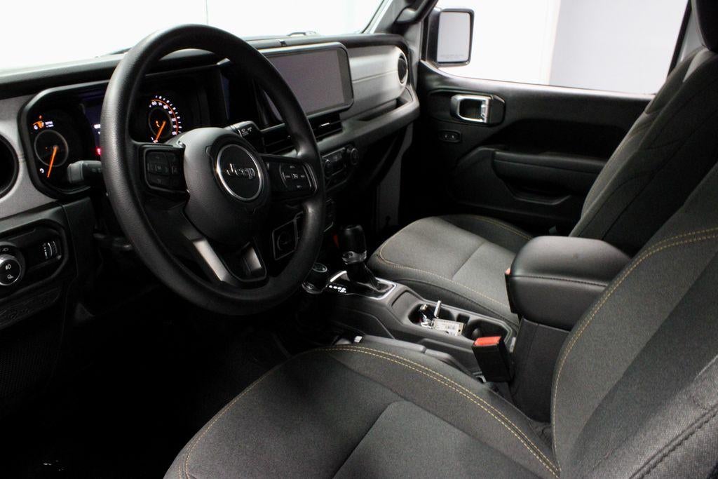 2025 Jeep Gladiator Sport