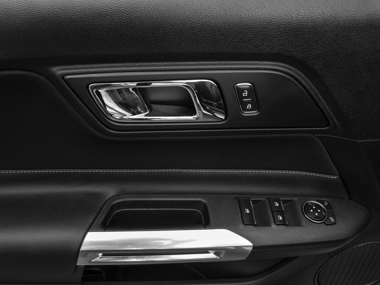 2017 Ford Mustang V6