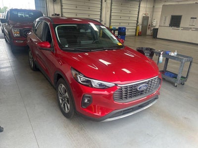 2025 Ford Escape Platinum
