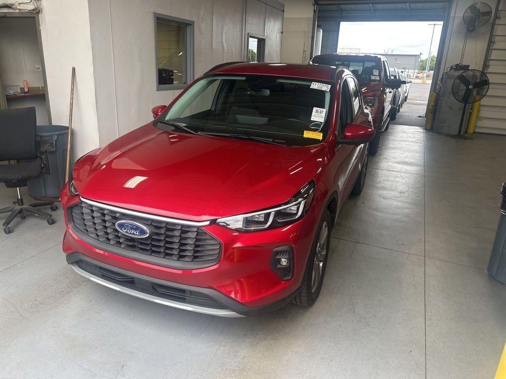 2025 Ford Escape Platinum