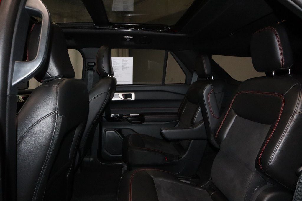 2024 Ford Explorer ST-Line