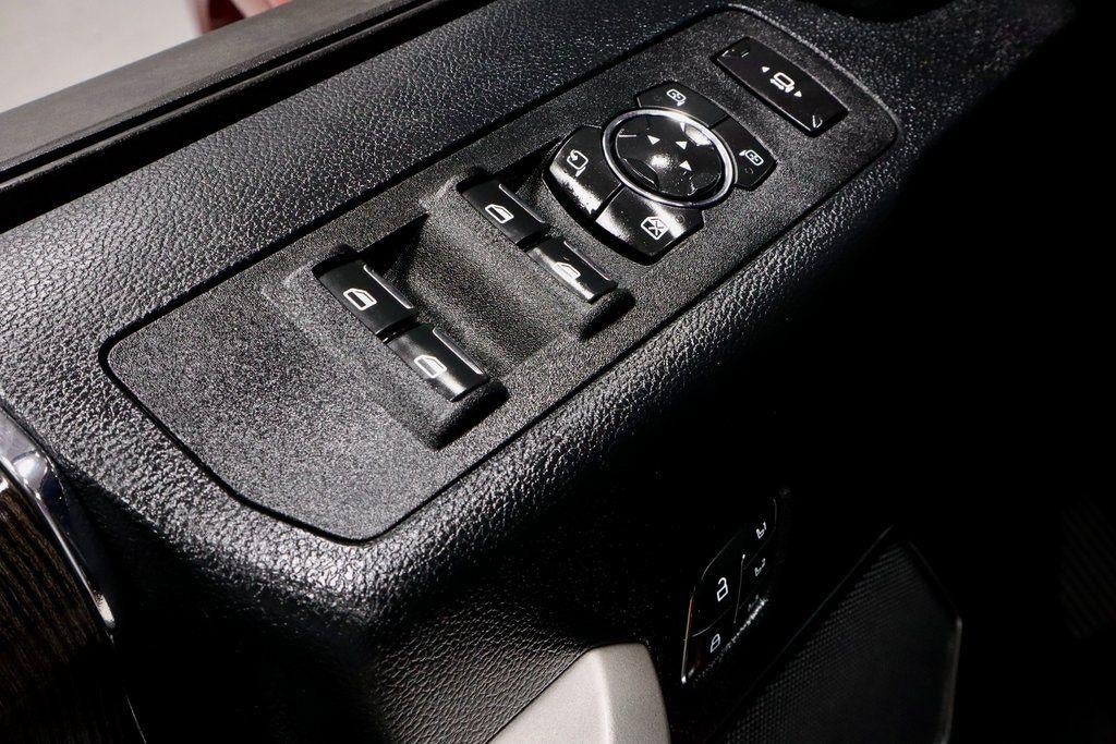 2020 Ford Super Duty F-450 DRW Lariat