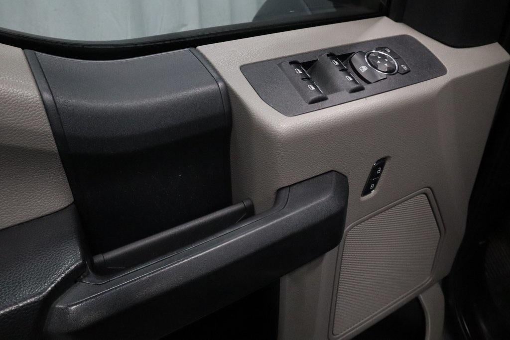 2017 Ford Super Duty F-450 DRW XL