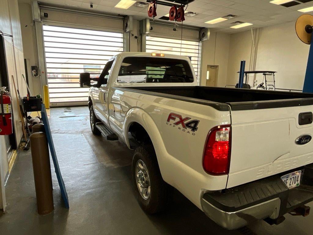 2016 Ford Super Duty F-350 SRW XL