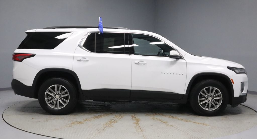 2023 Chevrolet Traverse LT