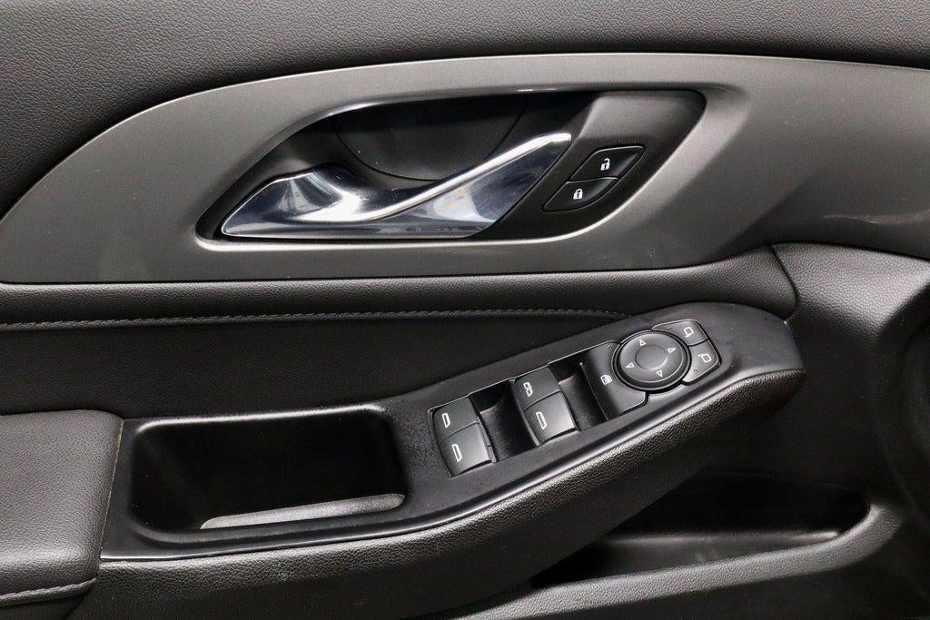 2023 Chevrolet Traverse LT