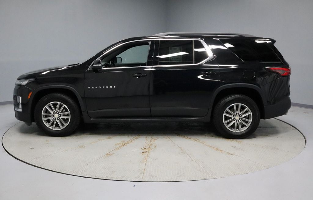2022 Chevrolet Traverse LT Leather