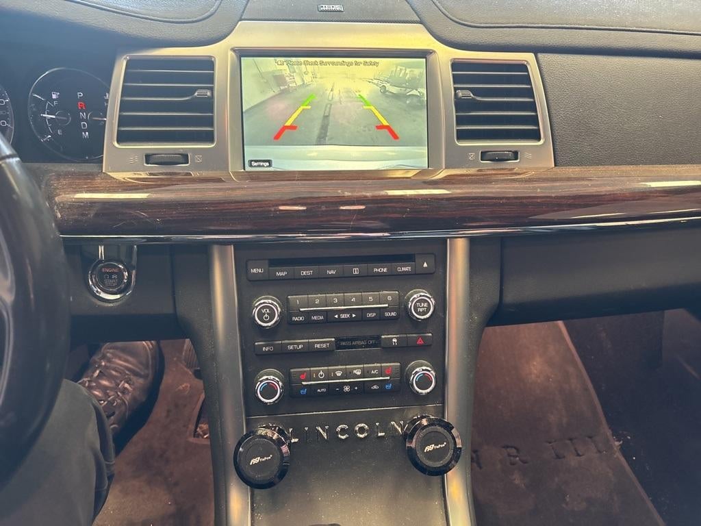 2010 Lincoln MKS Base