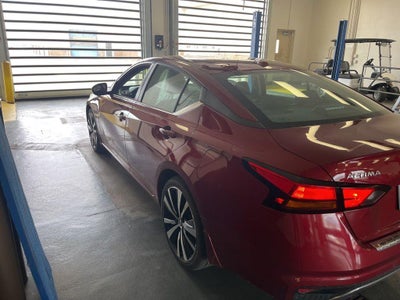 2022 Nissan Altima 2.5 SR