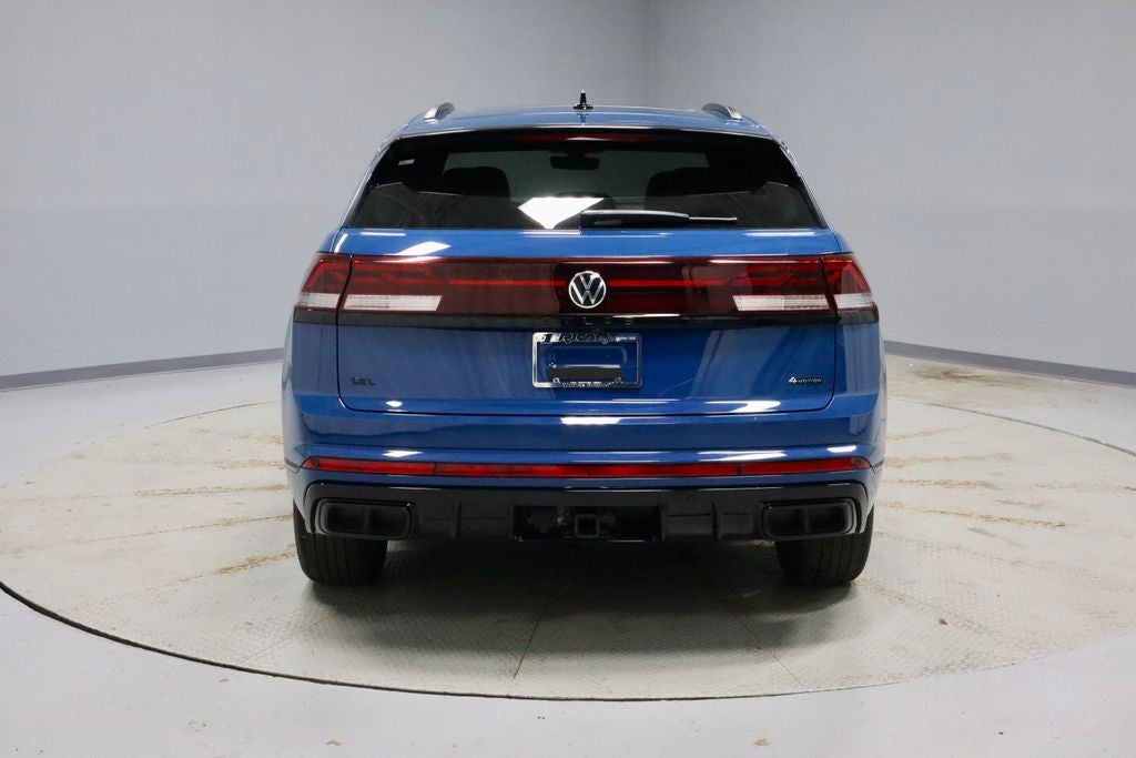 2025 Volkswagen Atlas Cross Sport 2.0T SEL R-Line Black