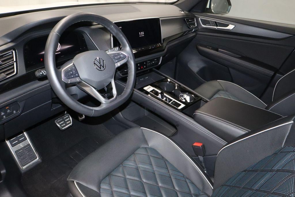 2025 Volkswagen Atlas Cross Sport 2.0T SEL Premium R-Line