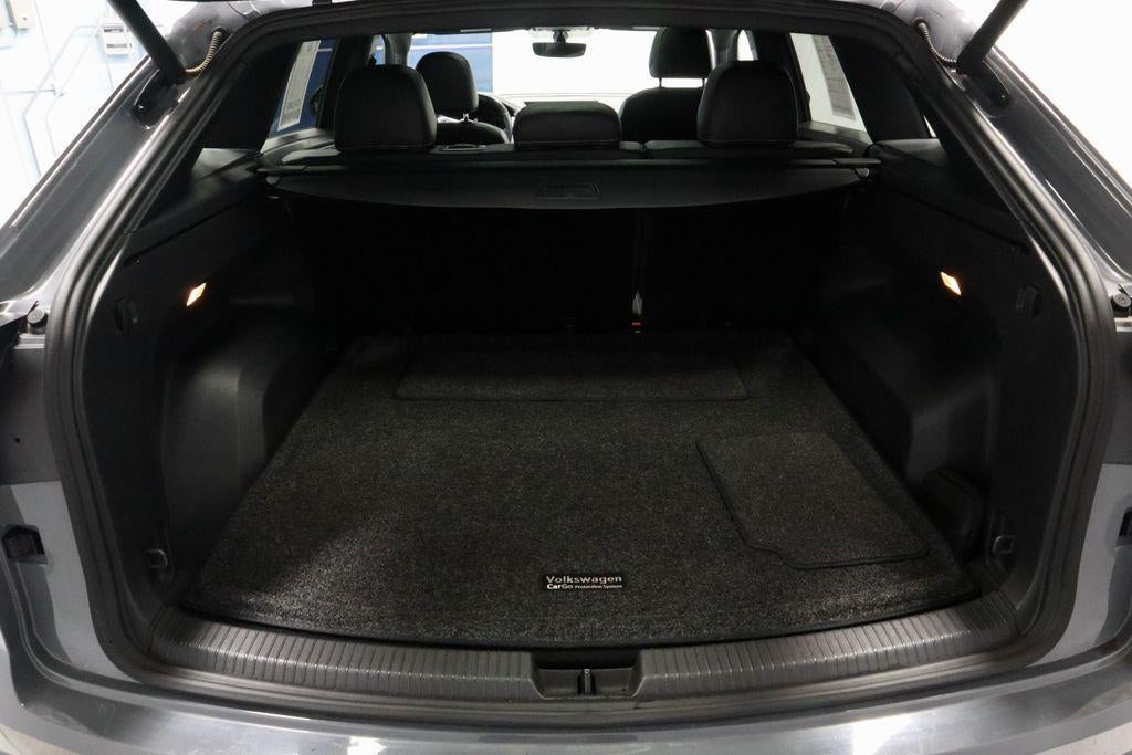 2021 Volkswagen Atlas Cross Sport 3.6L V6 SE w/Technology R-Line