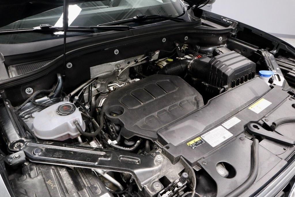 2025 Volkswagen Atlas Cross Sport 2.0T SE w/Technology