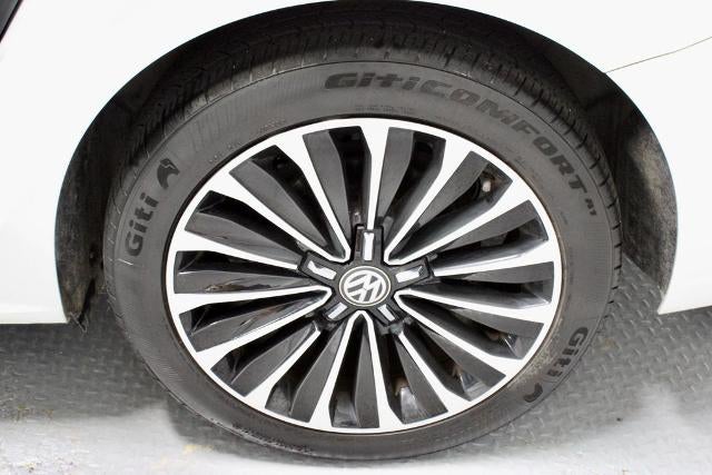 2022 Volkswagen Passat 2.0T Limited Edition