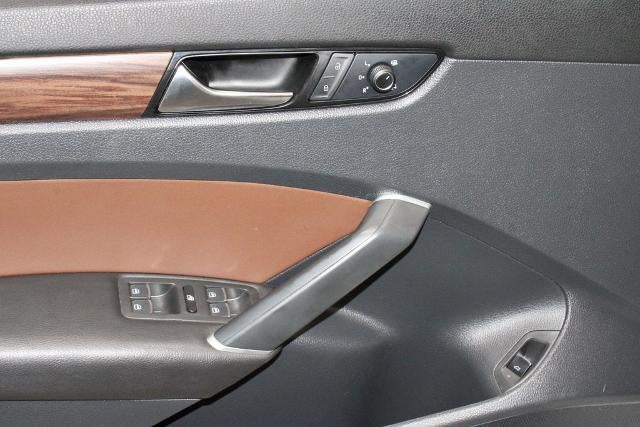 2022 Volkswagen Passat 2.0T Limited Edition