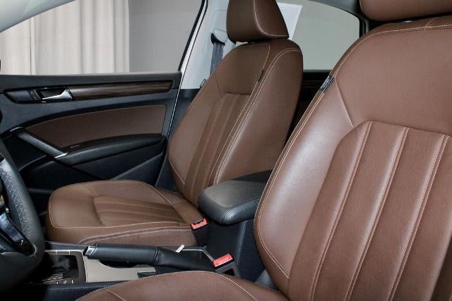 2022 Volkswagen Passat 2.0T Limited Edition