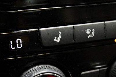 2022 Volkswagen Passat 2.0T Limited Edition