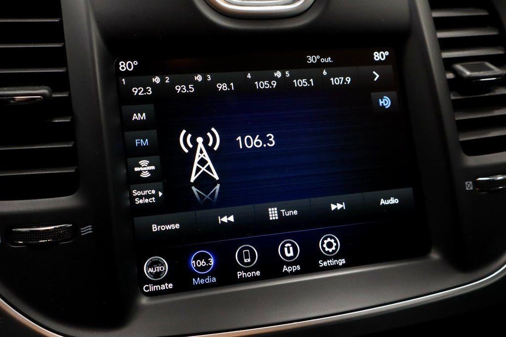 2022 Chrysler 300 Touring