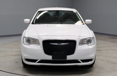 2022 Chrysler 300 Touring