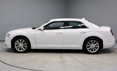 2022 Chrysler 300 Touring