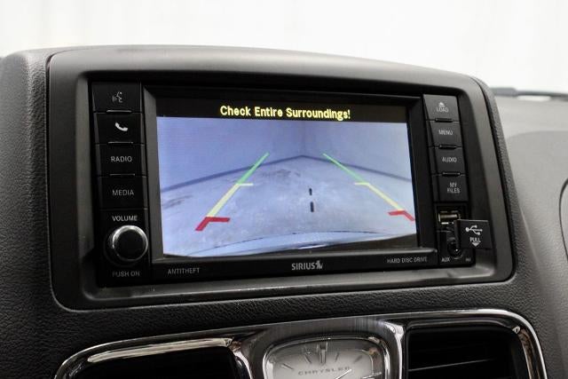 2016 Chrysler Town & Country Touring
