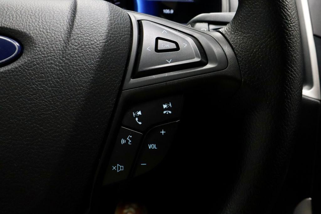 2023 Ford Edge SE