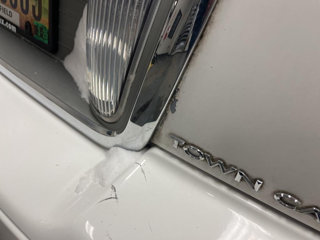 2011 Lincoln Town Car Signature