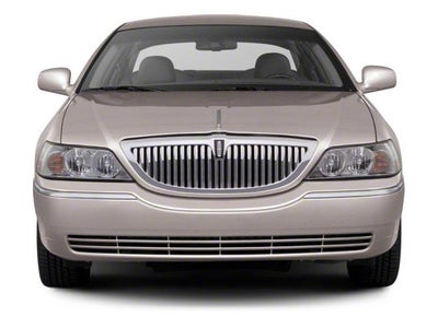 2011 Lincoln Town Car Signature