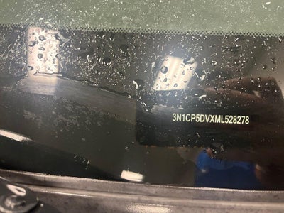 2021 Nissan Kicks SR