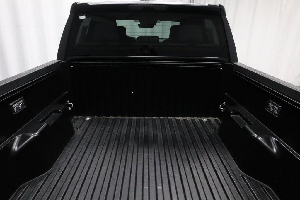 2025 Toyota Tacoma 4WD SR5