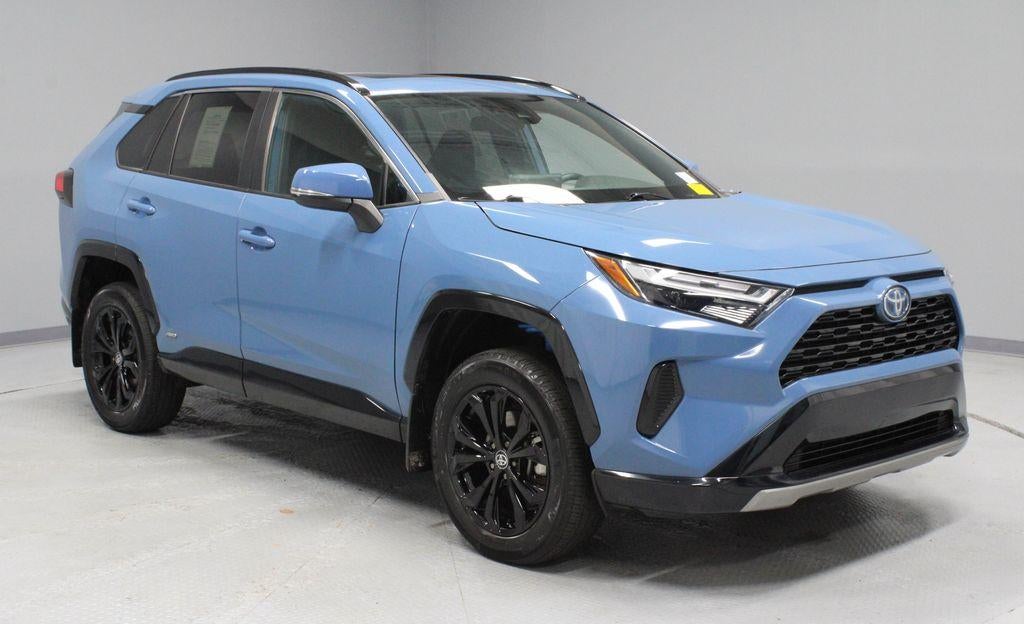 2023 Toyota RAV4 SE