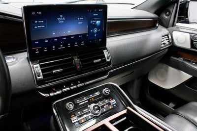 2023 Lincoln Navigator L Reserve