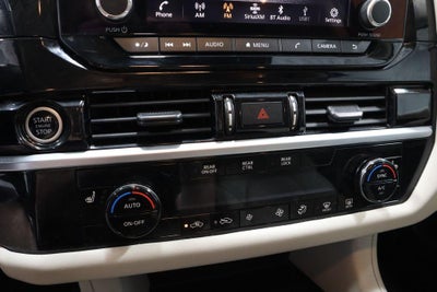 2023 Nissan Pathfinder SV