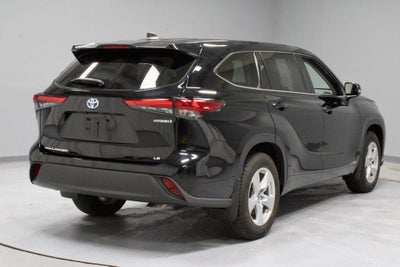 2022 Toyota Highlander LE