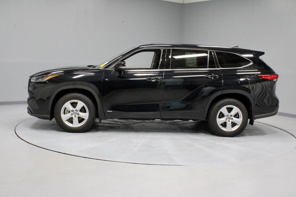 2022 Toyota Highlander LE