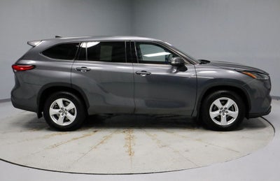 2022 Toyota Highlander LE