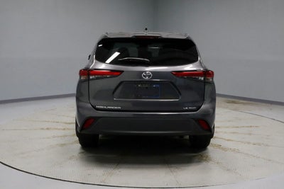 2022 Toyota Highlander LE