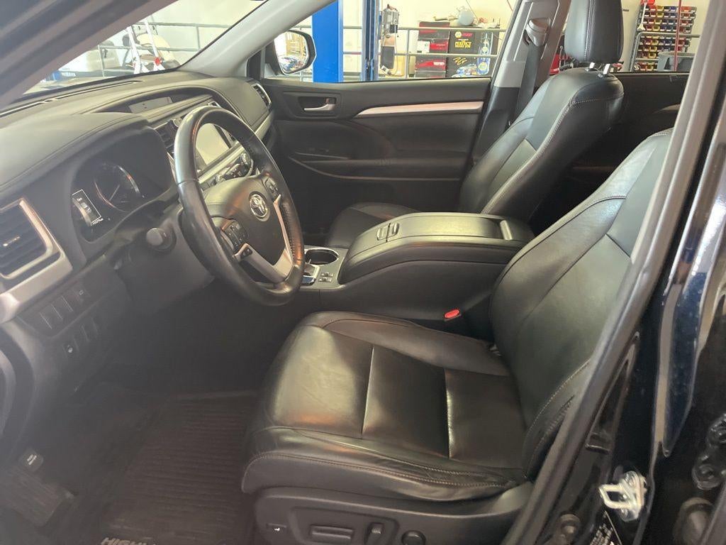 2015 Toyota Highlander XLE V6